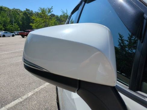 Used 2021 Toyota RAV4 SE w/ Weather & Moonroof Package AWD/4WD image 12