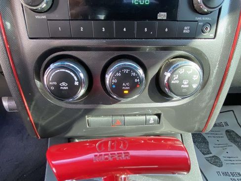 Used 2012 Dodge Challenger SXT image 17