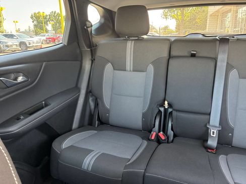 Used 2025 Chevrolet Blazer LT FWD image 39