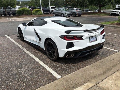 Used 2023 Chevrolet Corvette Stingray Coupe w/ Z51 Performance Package RWD image 11