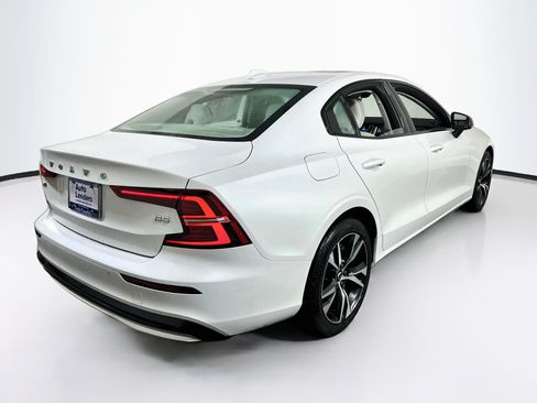Used 2023 Volvo S60 B5 Core FWD image 5