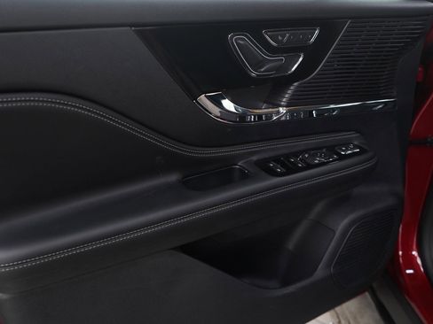 Used 2022 Lincoln Corsair Reserve w/ Elements Package image 22