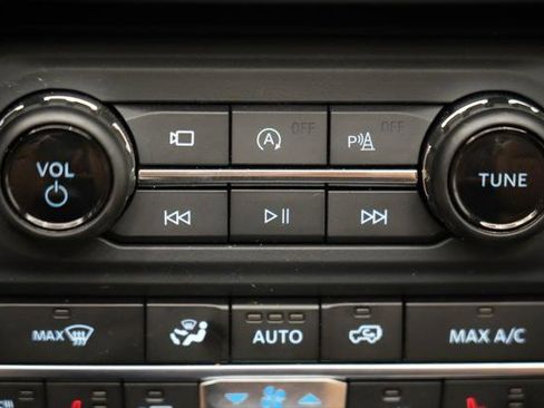 Used 2025 Ford Bronco Badlands AWD/4WD image 42