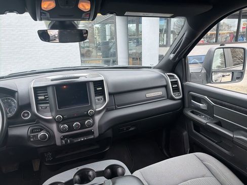 Used 2024 RAM 2500 Big Horn AWD/4WD image 13