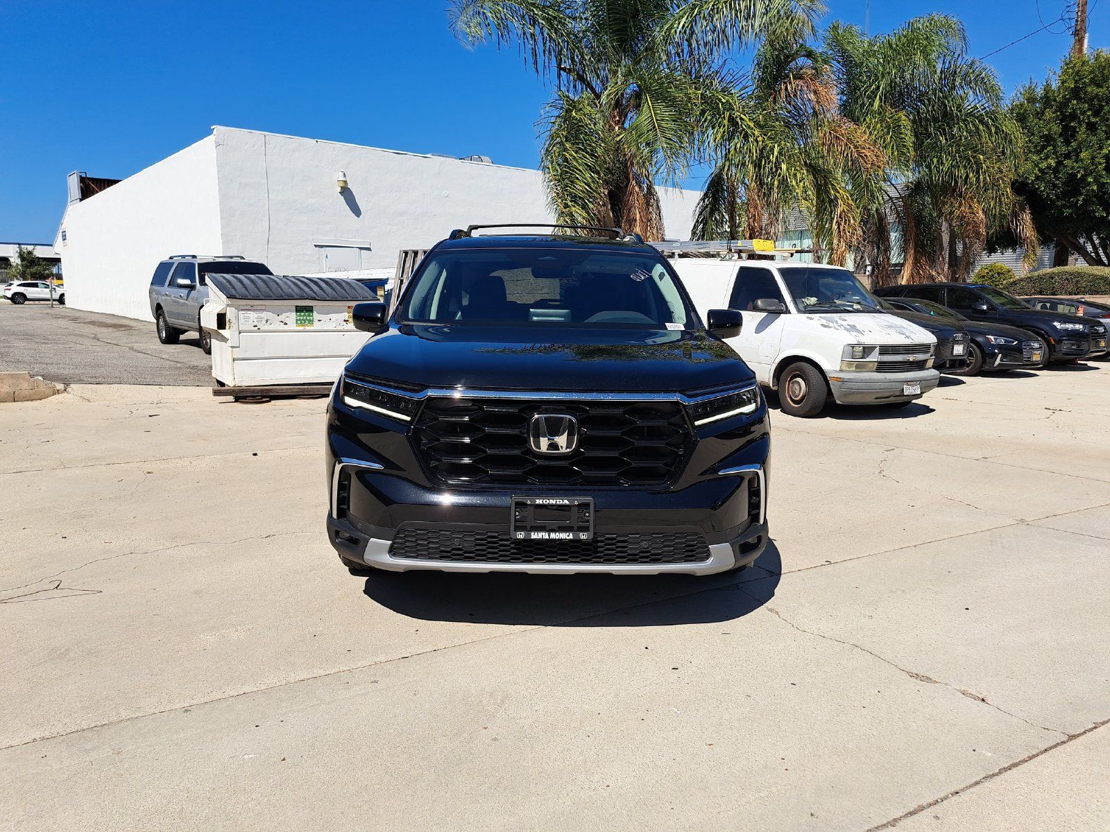 Used 2024 Honda Pilot Touring image 2