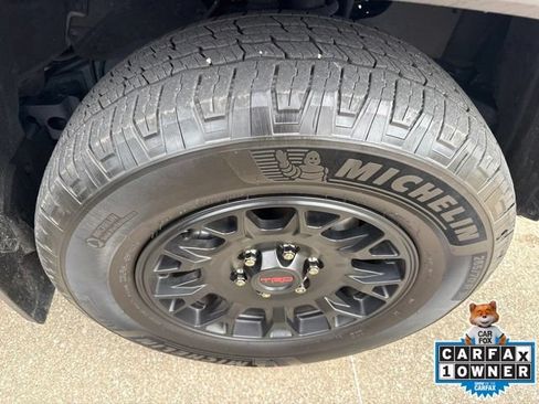 Used 2025 Toyota 4Runner TRD Off-Road Premium w/ Tow Technology Package AWD/4WD image 9