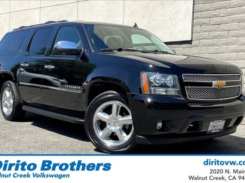 Used 2014 Chevrolet Suburban LTZ image 1