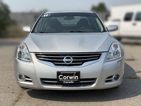 Used 2011 Nissan Altima 2.5 S w/ Special Edition Pkg FWD image 6