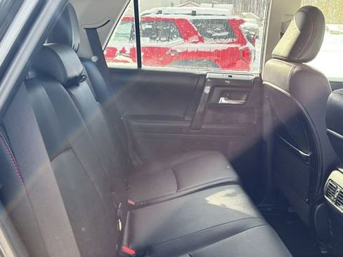 Used 2018 Toyota 4Runner TRD Off-Road Premium image 28