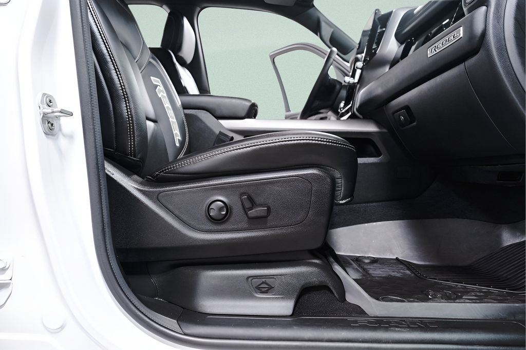 Used 2025 RAM 1500 Rebel w/ Rebel Level 2 Equipment Group AWD/4WD image 39