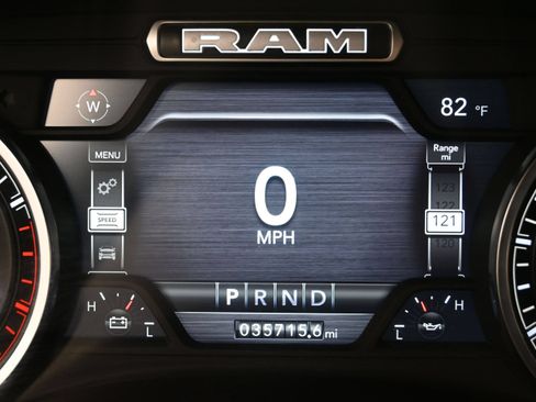 Used 2024 RAM 3500 Laramie w/ Towing Technology Group AWD/4WD image 16