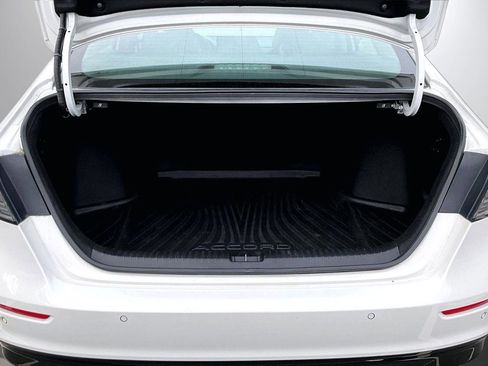 Used 2023 Honda Accord Touring image 25