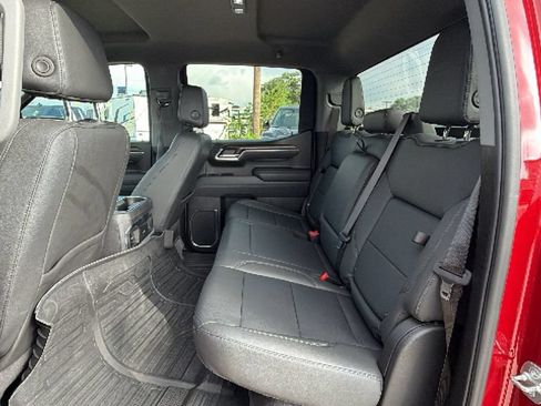 Used 2025 GMC Sierra 1500 SLT RWD image 26