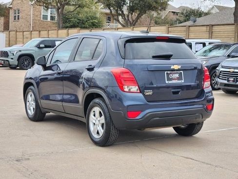 Used 2019 Chevrolet Trax LS w/ Tint and Cruise Package image 3