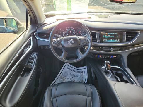 Used 2019 Buick Enclave Avenir w/ Avenir Technology Package image 11