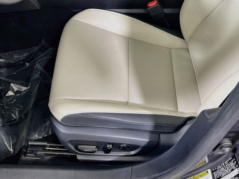 Used 2023 Lexus ES 350 w/ Premium Package FWD image 18