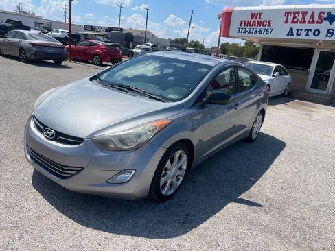 Used 2013 Hyundai Elantra Limited FWD image 1
