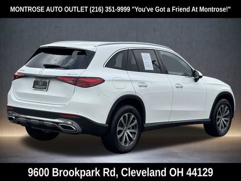Used 2023 Mercedes-Benz GLC 300 4MATIC image 4
