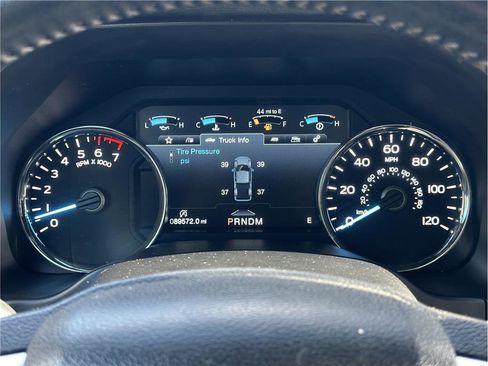 Used 2018 Ford F150 Lariat w/ Equipment Group 502A Luxury image 21