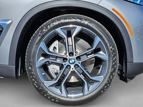 New 2026 BMW X5 xDrive50e w/ Parking Assistance Package image 10