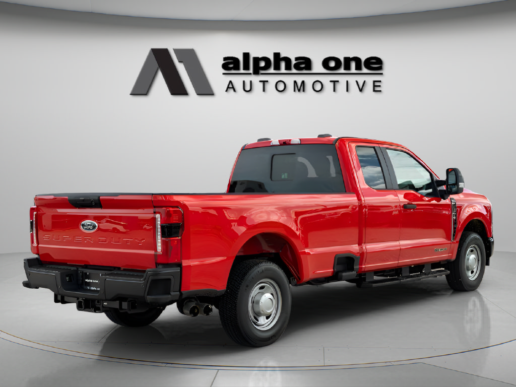 New 2025 Ford F250 XL w/ 360-Degree Camera Package RWD image 8