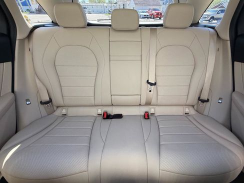 Used 2018 Mercedes-Benz GLC 300 4MATIC image 15