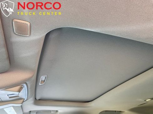 Used 2019 Cadillac Escalade ESV Luxury image 48