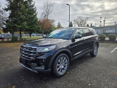 New 2026 Ford Explorer Active w/ Active Comfort Package