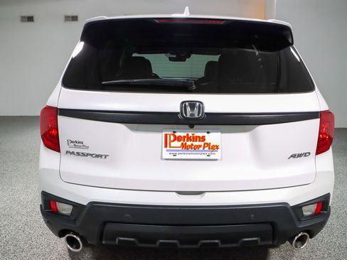 Used 2023 Honda Passport EX-L image 8