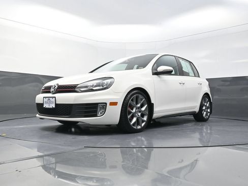 Used 2013 Volkswagen Golf 4-Door FWD image 25
