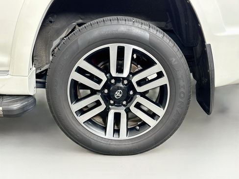 Used 2016 Toyota 4Runner Limited AWD/4WD image 11