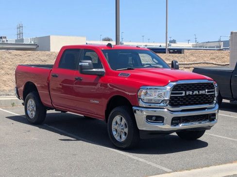 Used 2024 RAM 2500 Big Horn w/ Bed Utility Group image 3