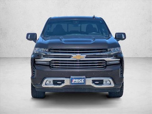 Used 2019 Chevrolet Silverado 1500 High Country w/ Technology Package AWD/4WD image 2