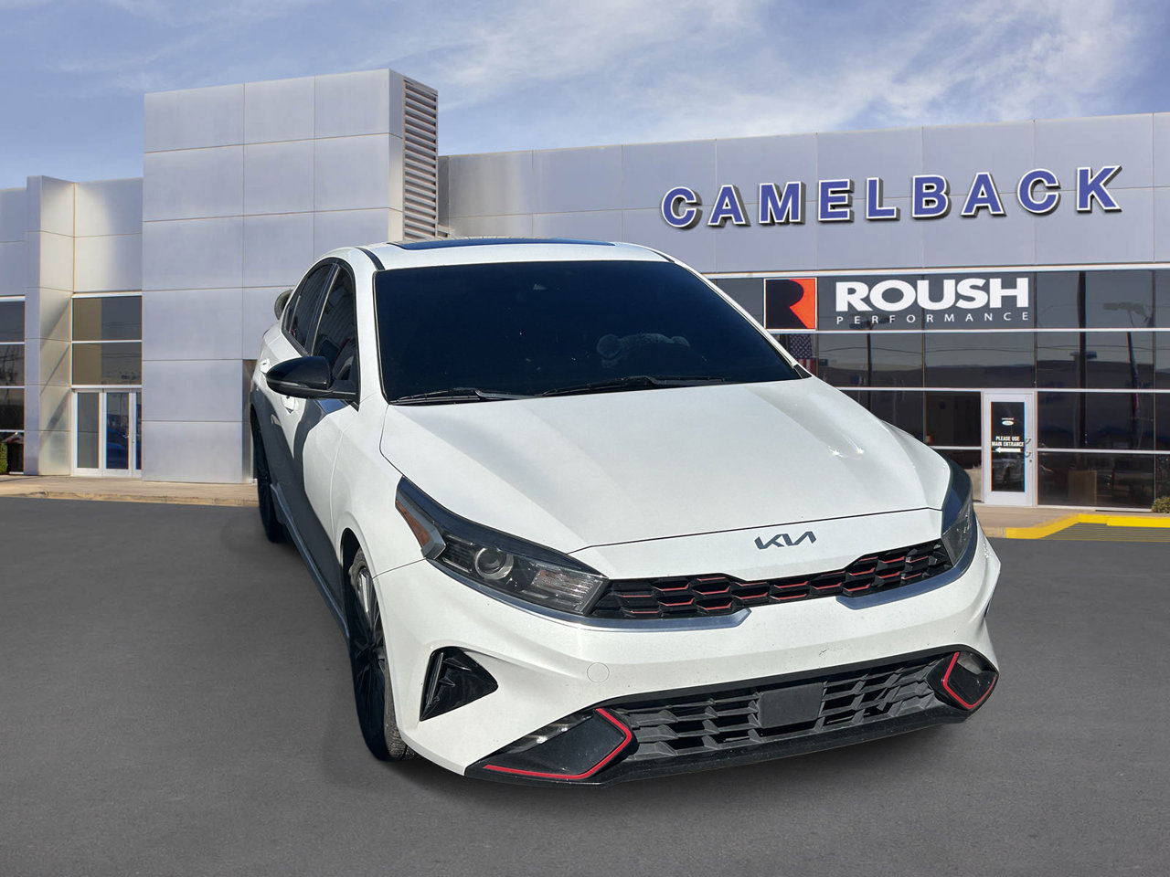 Used 2022 Kia Forte GT-Line w/ GT-Line Premium Package FWD image 4