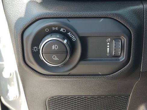 Used 2023 Jeep Gladiator Mojave w/ Cold Weather Group AWD/4WD image 25