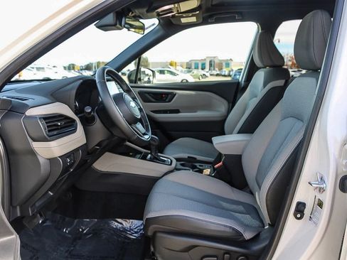 Used 2025 Subaru Forester Premium AWD/4WD image 13