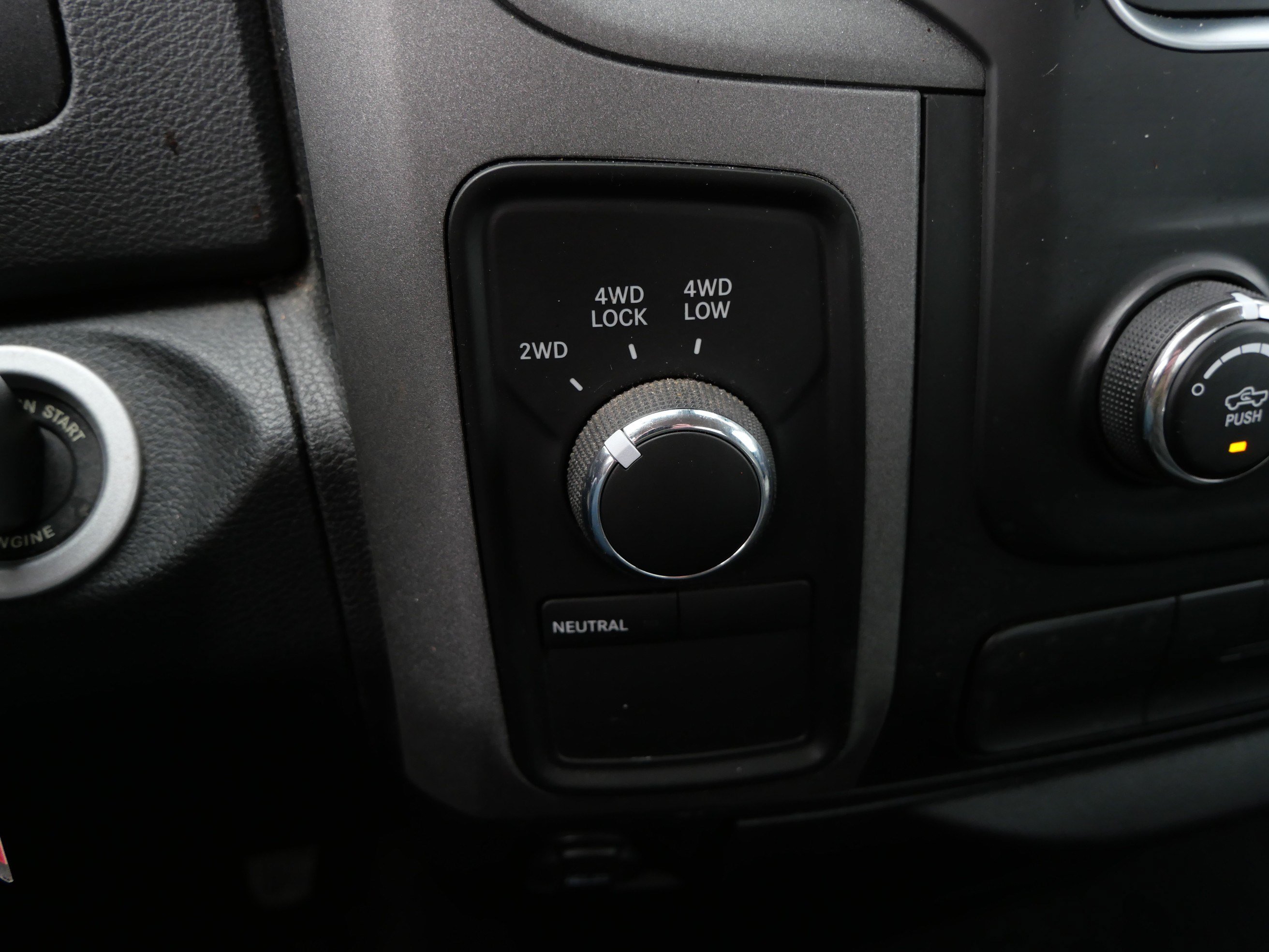 Used 2013 RAM 1500 Express AWD/4WD image 26