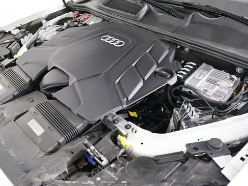 Used 2023 Audi Q7 3.0T Prestige image 11