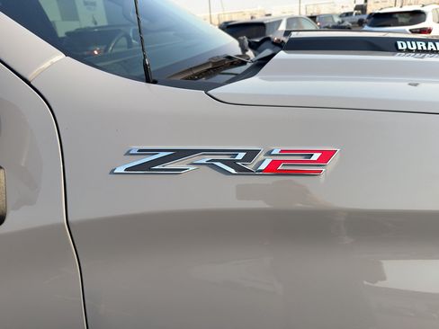 Used 2025 Chevrolet Silverado 1500 ZR2 w/ Technology Package AWD/4WD image 3