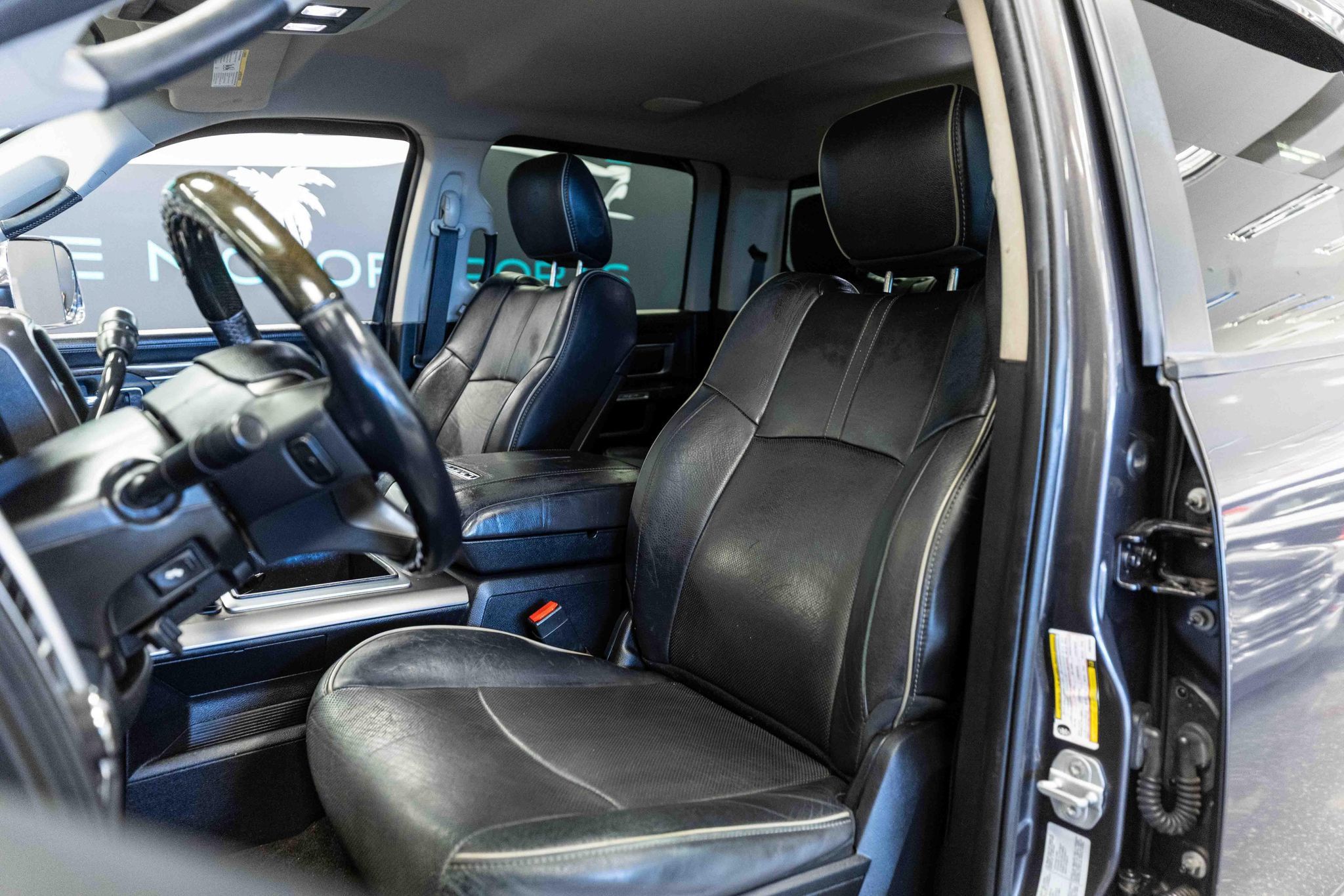 Used 2015 RAM 2500 Limited AWD/4WD image 11