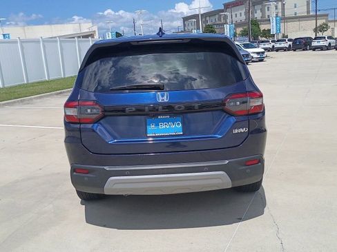 Used 2024 Honda Pilot EX-L image 8