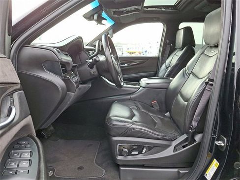 Used 2017 Cadillac Escalade ESV Platinum image 18