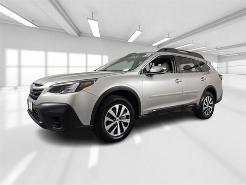 Certified 2020 Subaru Outback Premium image 2