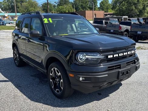 Used 2021 Ford Bronco Sport Outer Banks w/ Outer Banks Package (96D) AWD/4WD image 3