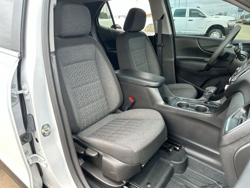 Used 2024 Chevrolet Equinox LT w/ LPO, Floor Liner Package image 23