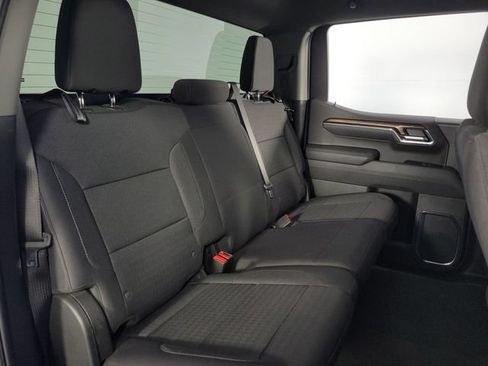 Used 2025 Chevrolet Silverado 1500 LT AWD/4WD image 16