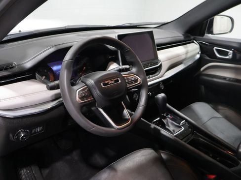 Used 2023 Jeep Compass Limited AWD/4WD image 14