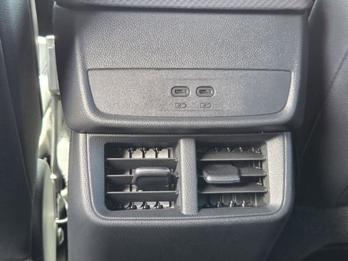 New 2026 Chevrolet Equinox LT w/ Convenience Package II FWD image 10