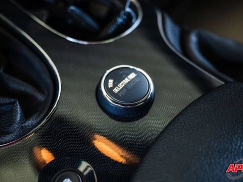 Used 2010 Chevrolet Corvette ZR1 RWD image 18