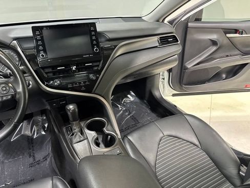 Used 2023 Toyota Camry SE FWD image 22